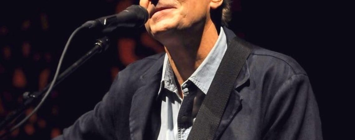 James Taylor in Concert at Teatro Smeraldo in Milan - April 14, 2008