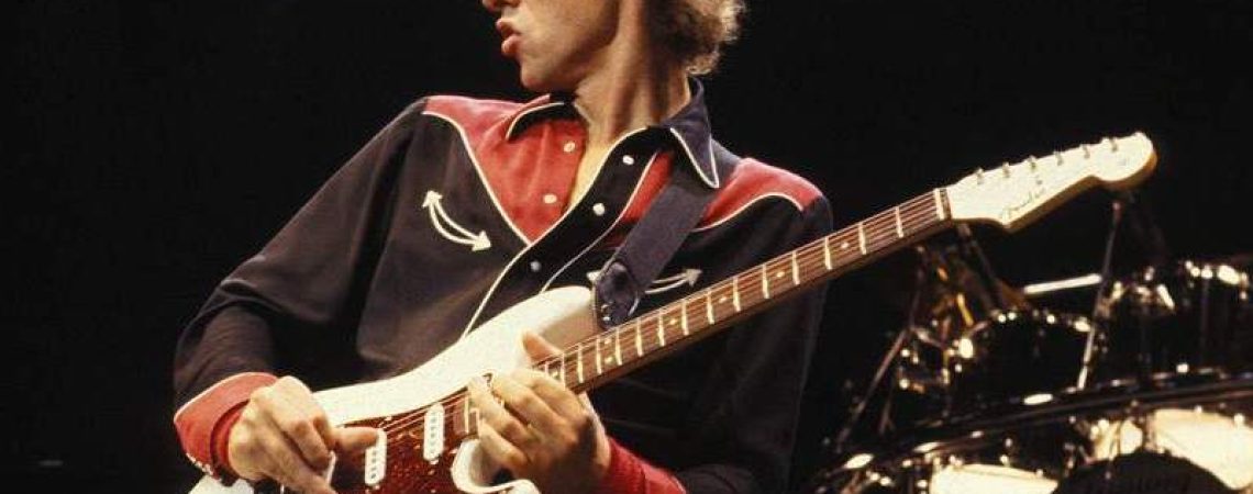 Photo of Mark KNOPFLER and DIRE STRAITS